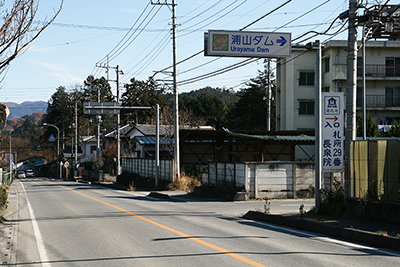 山梨・雁坂トンネル方面より